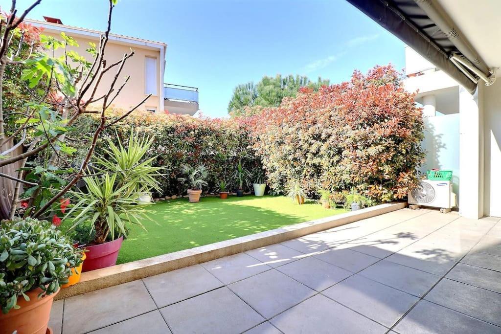 Tres Bel Appartement Contemporain Et Calme Fréjus Eksteriør bilde